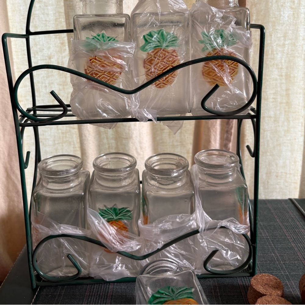 Pineapple Spice Set Glass Jars Metal Rack - Picture 3 of 5